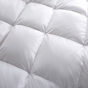Edredón de plumón de pato blanco para hotel, 50% plumón, 50% plumas - Product Image 3
