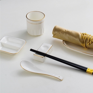 Juego de mesa de cerámica de calidad superior para hotel, juego de cuatro piezas, vajilla para Club, plato de alambre dorado, platos, taza de té - Product Image 6