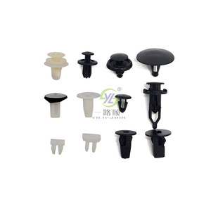 Juego de Clips para Auto Smooth Sailing, 240 Piezas, Clips Universales de Nylon HE03, Fijaciones para Automóviles - Product Image 3