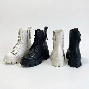 Botines de mujer de piel sintética con punta redonda, antideslizantes, impermeables, con suela de goma, para todas las estaciones, botas de nieve para mujer. - Product Image 1