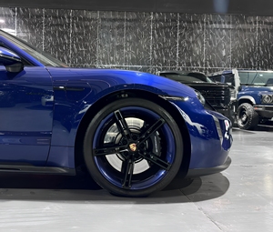 Porsche Taycan GTS 2023 - Product Image 6
