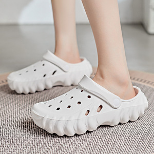 รองเท้าแตะลำลองแบบสวมสำหรับผู้ชาย พื้น EVA  ใส่ได้ทั้งในบ้านและชายหาด  พร้อมโลโก้สั่งทำได้ - Product Image 3