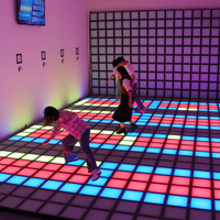 Induction du corps humain Super Grid LED Floor Game 30x30cm Jeu d'activation d'intérieur pour prix d'usine