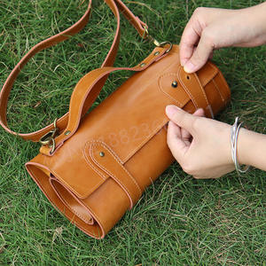 Sac de rangement pour couteaux en cuir PU rétro pratique, sac à bandoulière portable, étui spécial à fermeture éclair - Product Image 2