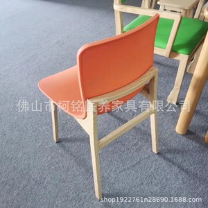 Silla de espera para pacientes KM-JZ109 de madera maciza color gris para uso en clínicas y residencias de ancianos del Hospital Ke Ming - Product Image 3