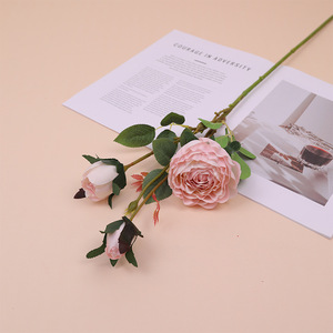 Rosas Artificiales de Seda Hechas a Mano, Clásicas de Tres Cabezas, Rosas de Mil Capas, Materiales de Decoración Suaves para Bodas y Restaurantes - Product Image 3