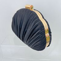 Pochette en strass tournesol, sac à main rigide ovale doré orné de perles de cristal avec fermoir Kiss Lock, pour soirées, mariages, banquets et fêtes, pour femmes
