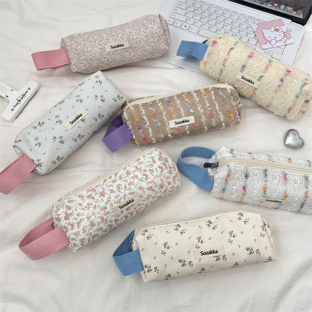 High-quality Floral Pattern Portable Pencil case Students Stationery Storage Bag