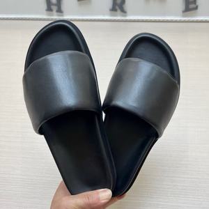 Chaussons en cuir de haute qualité pour hommes et femmes, chaussures décontractées antidérapantes, style tendance pour la marche en plein air, sandales de plage - Product Image 4