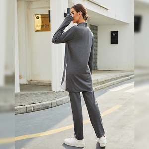 LUOMANTE Ensemble de hauts longs et amples pour l'entraînement musulman Vêtements de sport Modeste Active Running Gym Wear Survêtements pour femme islamique - Product Image 5