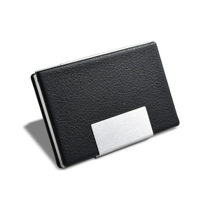 ที่ใส่บัตรพับได้แบบโลหะหุ้มหนัง ดีไซน์เรียบง่าย สั่งทำโลโก้ได้ สำหรับธุรกิจ ขายส่ง - Product Image 1