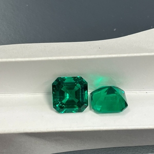 Pierre d'émeraude colombienne de taille Asscher cultivée en laboratoire - Product Image 3