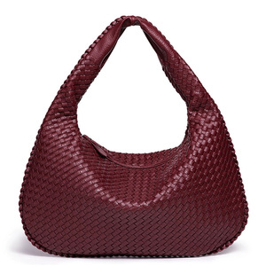 Nuevo Bolso de Hombro Retro de Lujo para Mujer, Tejido a Mano, Gran Capacidad, Estilo Europeo Americano, Moderno, Bandolera de Poliéster - Product Image 1