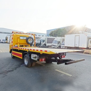 Affordable Sinotruk Howo 4X2 Multi Function Breakdown <b>Truck</b> Hydraulic <b>Wrecker</b> for Emergency Roadside <b>Towing</b> - Product Image 4