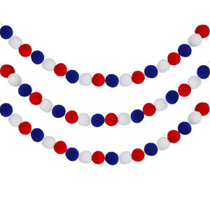 Décoration de fête du jour de l'indépendance 2 mètres de boule de fourrure chaîne boule de fourrure décoration suspendue rouge blanc bleu boule bannière - Product Image 3