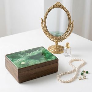 Boîte en bois en résine époxy écologique polie à la main pour le rangement DIY d'artisanat et de bijoux - Product Image 1