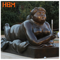 Statue d'art moderne en métal de grande taille pour l'extérieur, représentant une femme nue, sculpture de dame corpulente de style Botero, pour villa, finition polie, taille personnalisable