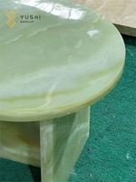 Yushi Group Table basse moderne de luxe en marbre d'onyx vert Design classique personnalisé Meubles d'appoint en pierre en bois pour salon d'hôtel