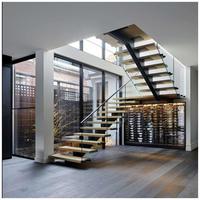 CBMMart Villa neuve moderne poutre centrale escalier en bois massif de chêne et hêtre avec bande LED à vendre