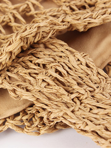 Sac de plage pour femme en corde de papier tressée, fait main au crochet, à épaule simple, avec deux fleurs, fermeture éclair en polyester, Tanjing - Product Image 3