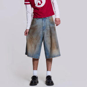 Pantalones cortos de mezclilla de moda personalizados, estilo baggy, con efecto desgastado, de cintura alta y pierna ancha, para fabricantes de ropa urbana. - Product Image 2