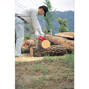Popular High Quality Red+Black Chainsaw Double Insulation Lightweight 3.2kg DIY - Product Image 3