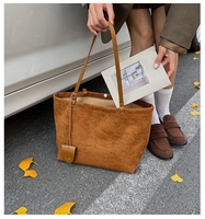 Tas Tangan Wanita Cokelat Bentuk Kotak, Ukuran Sedang, Bahan Kulit Nubuck, Tas Selempang Wanita, Tas Jinjing Sederhana Bahan Suede Berkualitas