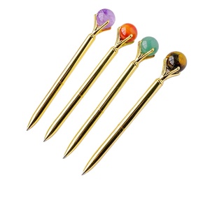 Penna di Cristallo con Sfera da 2cm, Elegante Strumento di <span class=keywords><strong>Scrittura</strong></span> con <span class=keywords><strong>Pietre</strong></span> Preziose, Quarzo Rosa e Ametista per Ufficio, Scuola e Regalo - Product Image 1