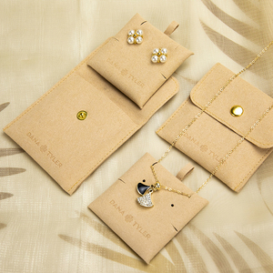 小さなイヤリングネックレスブレスレットリングベルベット封筒フラップ包装マイクロファイバーカスタムジュエリーバッグジュエリーポーチロゴ付き - Product Image 1