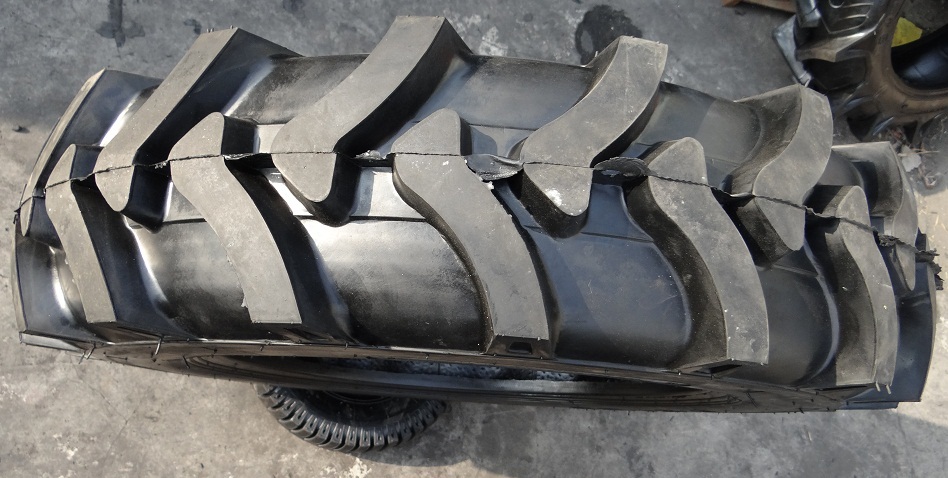 クボタトラクタータイヤ 9.5-22 R1 | 8PR, 2年保証, バイアスタイプ