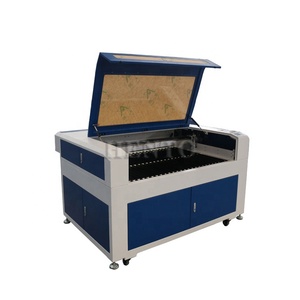 Machines <span class=keywords><strong>de</strong></span> gravure laser faciles à utiliser pour le tissu / Machine <span class=keywords><strong>de</strong></span> gravure laser à fibre / Machine <span class=keywords><strong>de</strong></span> gravure laser portable - Product Image 2