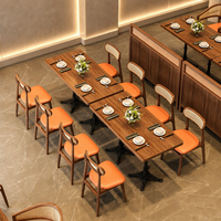 Ensemble table et banquette en cannage couleur Ambre Lumineux, banquette en bois de châtaigne, chaise à panneaux en cannage, table à base noire pour café matinal et salle à café