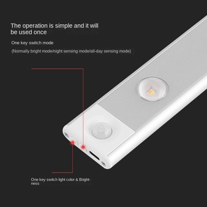 Luz LED inteligente con sensor, tira de luz ultrafina, recargable, autoadhesiva, 30cm de longitud, tira de luz Led para armario - Product Image 2