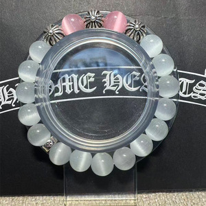 La pulsera de cristal blanco <span class=keywords><strong>Croton</strong></span> es un accesorio versátil, moderno, retro y de estilo corte para niñas, así como un - Product Image 4