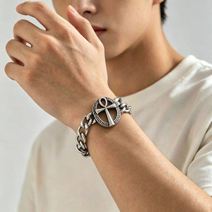 Gelang Salib Pria Vintage Hitam Stainless Steel 2025 Gaya Hip-Hop Geometris Keren Terlaris Dongguan - Product Image 4