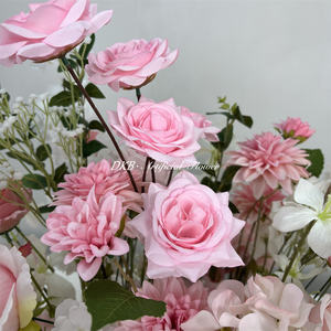 การจัดดอกไม้สีชมพูบนพื้น ทางเดินดอกไม้สำหรับตกแต่งทางเข้างานแต่งงาน - Product Image 3