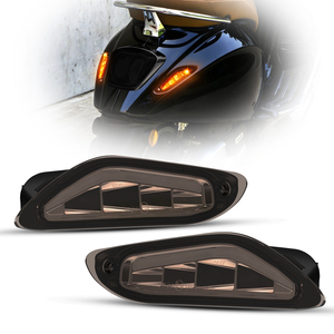 Luce Posteriore a LED con Lente Nera Fumé per Scooter <span class=keywords><strong>Vespa</strong></span> Sprint 150, Indicatore LED ECE per <span class=keywords><strong>Vespa</strong></span> Primavera 50 <span class=keywords><strong>125</strong></span> 150 2014-2025 - Product Image 1