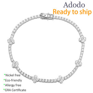 <span class=keywords><strong>Bracciale</strong></span> Tennis <span class=keywords><strong>in</strong></span> <span class=keywords><strong>Argento</strong></span> <span class=keywords><strong>925</strong></span> con Quadrifoglio Portafortuna <span class=keywords><strong>in</strong></span> Moissanite VVS1 Certificata, Placcato Rodio, Gioielli alla Moda all'Ingrosso - Product Image 1