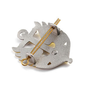 Épinglette personnalisable pour vêtements, métal, double placage <span class=keywords><strong>or</strong></span> argent, alliage de zinc, badge, broche, émail 3D moulé sous pression avec <span class=keywords><strong>boucle</strong></span> - Product Image 3