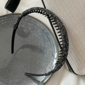 Vendita calda stile coreano cerchietti per capelli in velluto di perle di tendenza da donna accessori per capelli all'ingrosso - Product Image 1