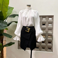Ensemble deux pièces plissé à col montant et manches évasées, haut ample et jupe mi-longue taille haute moulante – Nouvelle collection automne