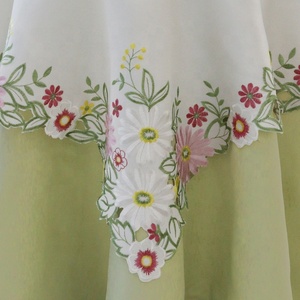 Owenie Mùa Xuân Màu Trắng Cánh Hoa Màu Xanh Lá Cây Thanh Lịch Polyester Bảng Cake <span class=keywords><strong>Topper</strong></span> Tiệc Phục Hồng Thêu Cutwork Khăn Trải Bàn - Product Image 1