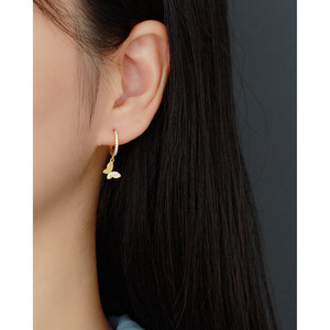 Haute qualité argent 925 <span class=keywords><strong>diamant</strong></span> boucles d'oreilles élégant papillon balancent avec princesse coupe <span class=keywords><strong>diamant</strong></span> plaqué or Design de mode à la mode - Product Image 2