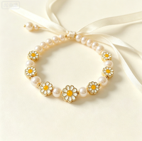 Perles entretoises en laiton émaillé motif marguerite, perles florales plaquées or avec pétales détaillés pour composants de bijoux DIY quotidiens et ludiques pour femmes