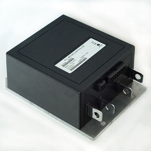 Controlador de Velocidad del Motor para Carretillas Eléctricas 1207B-5101 24V 300A para Carritos de Golf de hasta 72V - Product Image 3