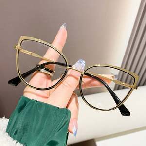 Gafas de Computadora con Bloqueo de Luz Azul, Diseño Clásico, Anti-Luz Azul, Metálicas, Ojo de Gato, Fotocromáticas, para Mujer, con Logotipo Personalizado - Product Image 4