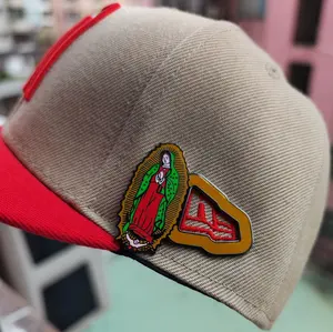 Wholesale new era hat pins Custom Logo Fitted Baseball Club Emblem Soft Enamel Badge brim pins hat clips Lapel Pins