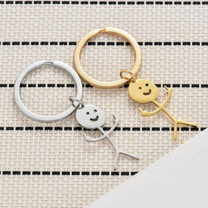 Lot de porte-clés figurines mignonnes <span class=keywords><strong>Or</strong></span>/Argent – Breloques de sac minimalistes tendance – Cadeaux amusants pour amis et usage quotidien - Product Image 1