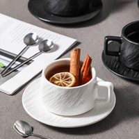 Ensemble de tasses à café en céramique élégantes, blanches et noires, texturées et mates, pour la maison et le bureau, pour macchiato, cappuccino et expresso, avec soucoupe