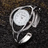 Reloj de pulsera de diamante para mujer, pulsera elegante de moda con temperamento, hebilla abierta, banda de acero, de cuarzo, cs02, nuevo